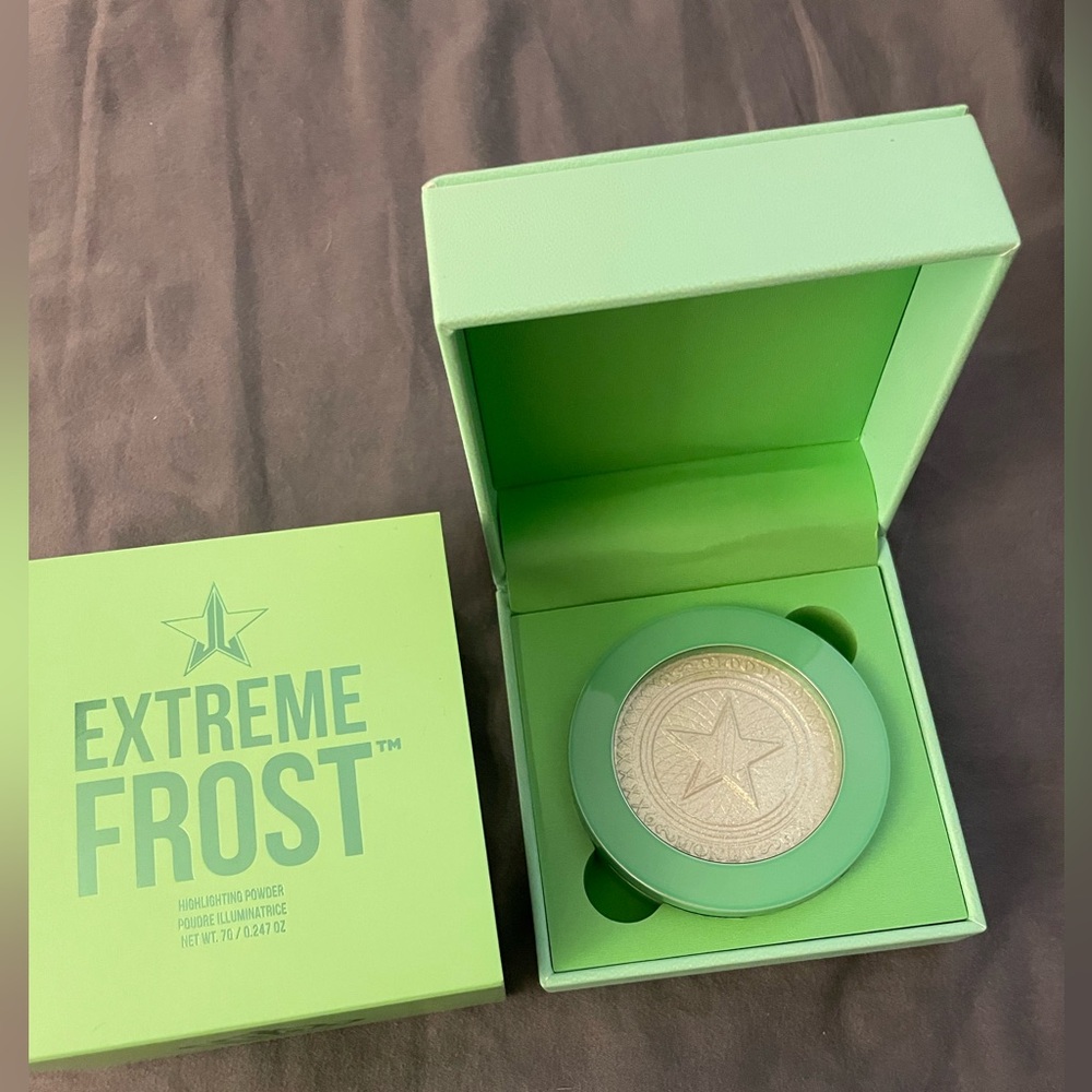 Jeffree Star Extreme Frost Highlighter in Green Box